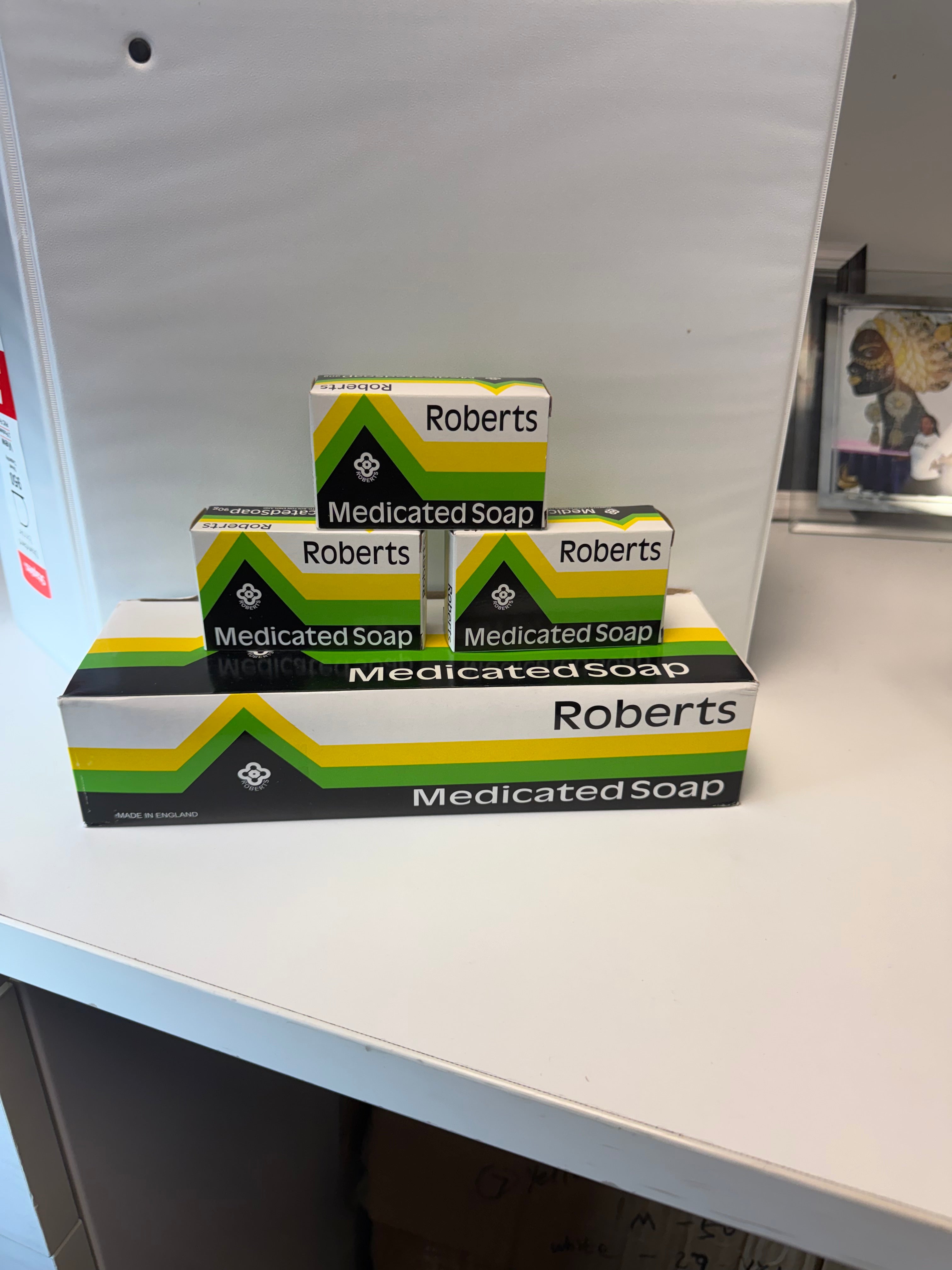 Roberts Medicated Soap 90g – Pack of 3